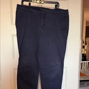 GAP Khakis Vintage Rolled Crop Pants - Navy Blue